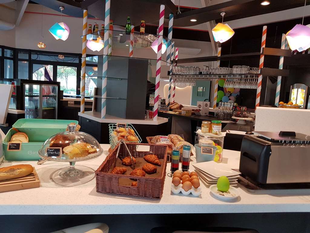מלון Ibis Styles Frejus St Raphael מסעדה תמונה
